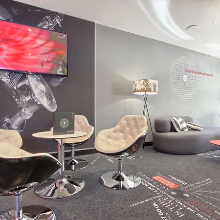 Design Place D'italie 3* Париж