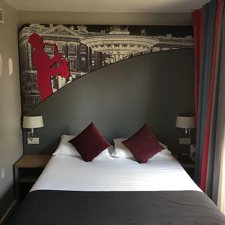 Design Place D'italie Отель 3*