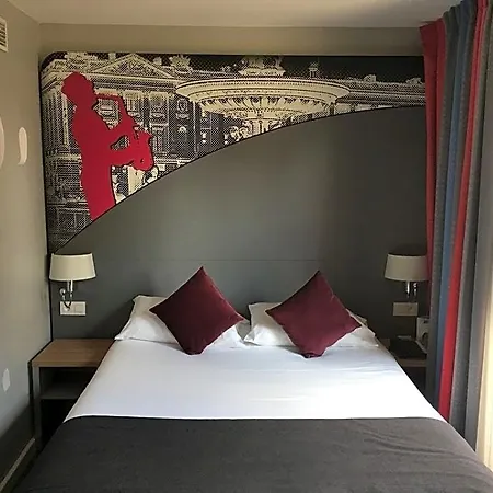 Design Place D'italie Hotel