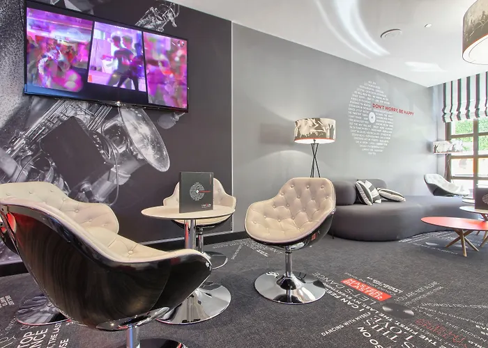 Design Place D'italie Hotel