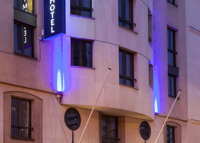 Design Place D'italie Hotel